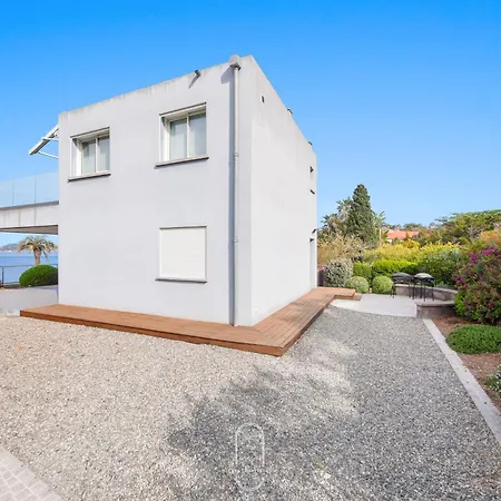 Apartment Antoine Rdj Vue Clim Wifi Parking 50m La Garonne Le Pradet